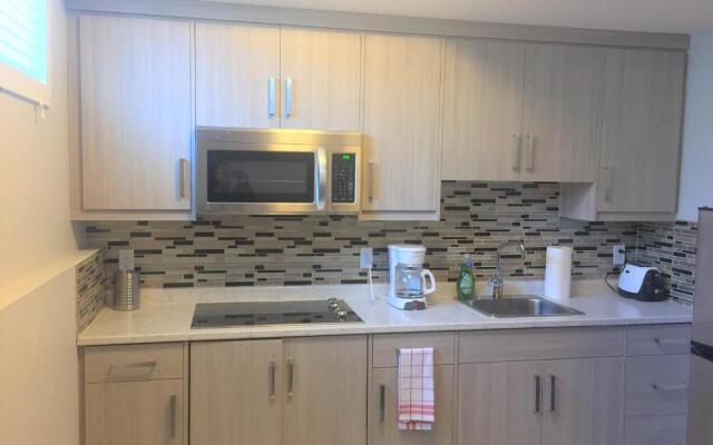 Three-Bedroom House with Balcony #33 Sunalta Downtown