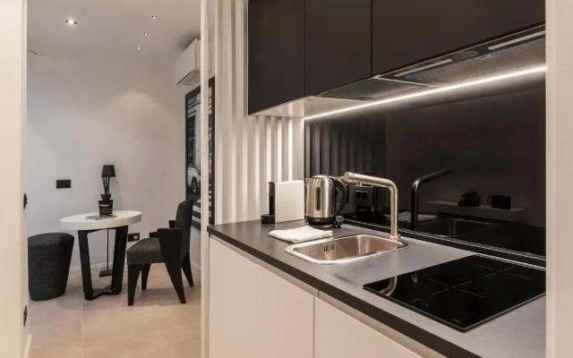 JOIVY Elegant Suites Near Villa Borghese