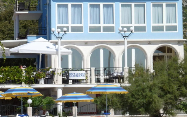 Villa Mediterana