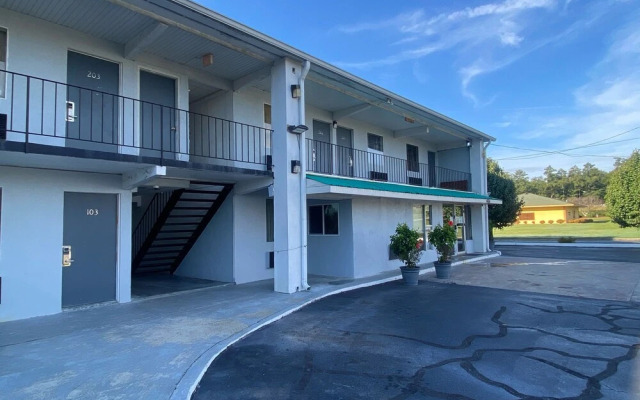 Discovery Inn Macon