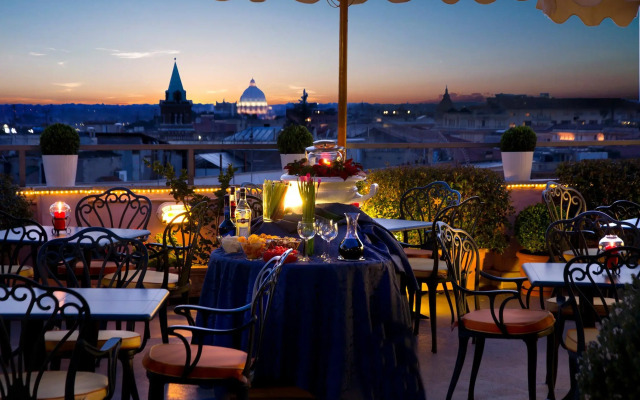 Marcella Royal Hotel - Rooftop Garden