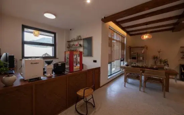 Jiuwei Homestay