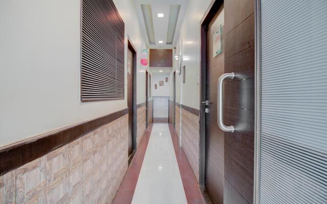 OYO 5512 Hotel Avenue