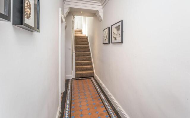 9 The Townhouse