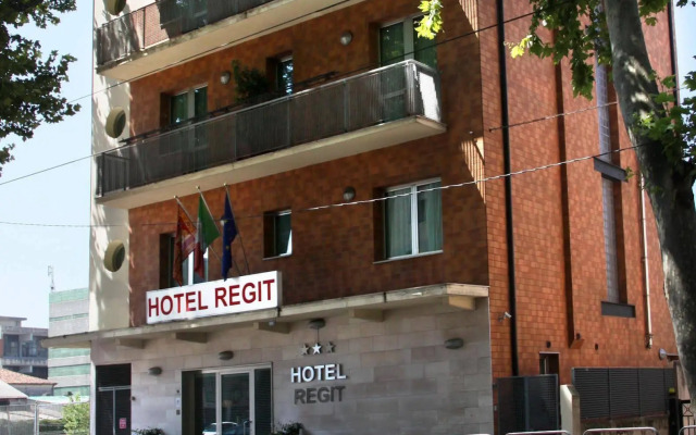 Hotel Regit