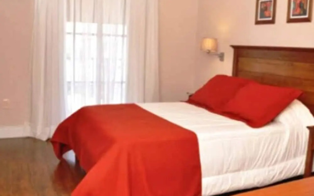 Hotel Ayres Colonia