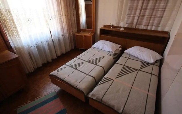 Comfortable Apartment, Close to the Beach