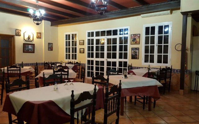 Hostal Restaurante el Lirio