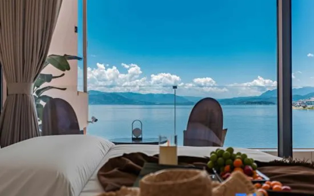 September·Trvael Luxury Sea View Leisure Resort (Doubly Corridor Erhai Store) – Guest Rooms – Dali