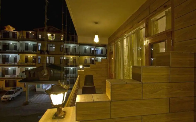 The Paramount Inn