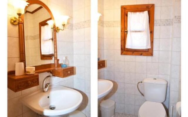 Squirrel Beach Front Villa, Metamorfosi