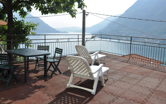 Comoholidays - Casa Mirella