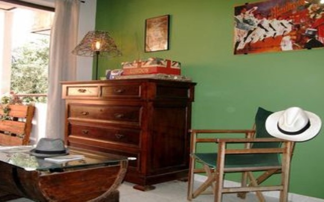 Handmade Apartment. A Step To City Center & Beach