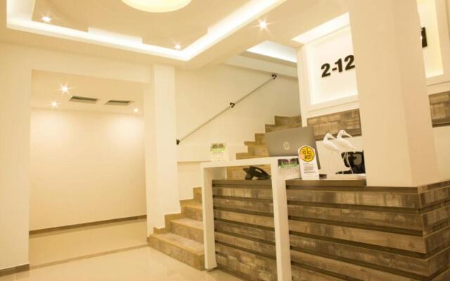 212 Hotel