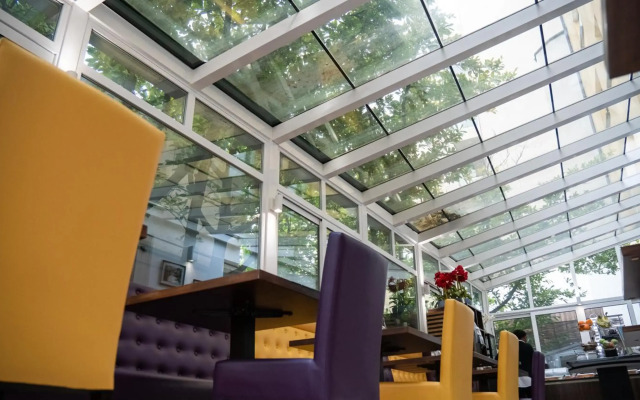 Best Western Plus Grand Hotel Victor Hugo