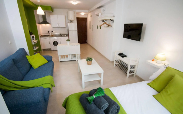Holidays 2 Malaga Apartments