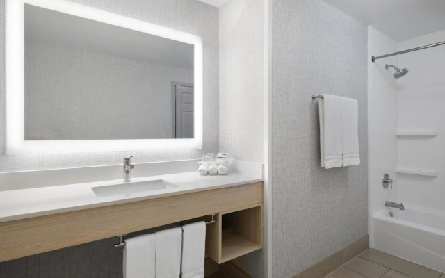 Holiday Inn Express Ft Bragg by IHG