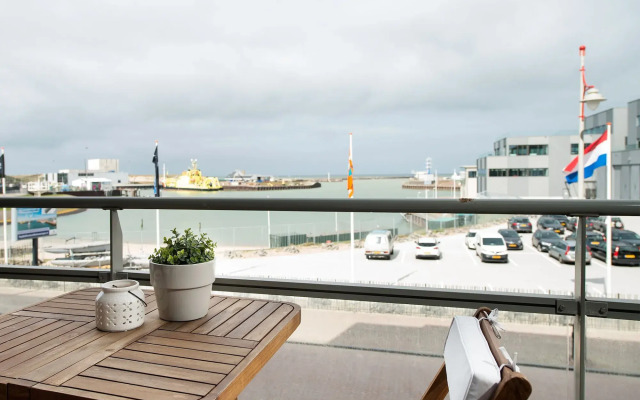 BizStay Harbour Scheveningen Apartments