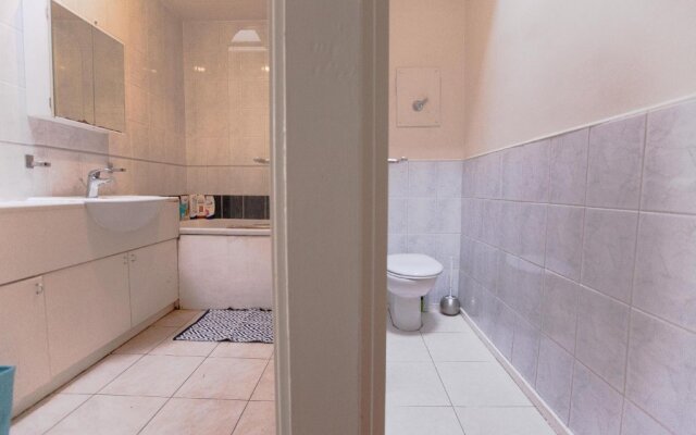 Melia White House Apartments