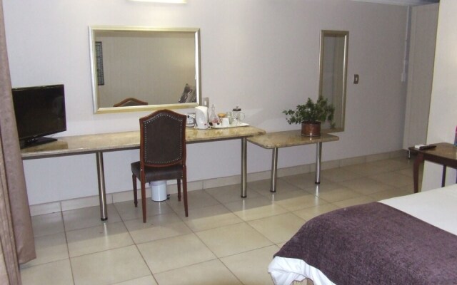 Plaas Guest House