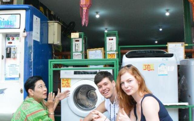 Jay Guesthoues and Restaurant