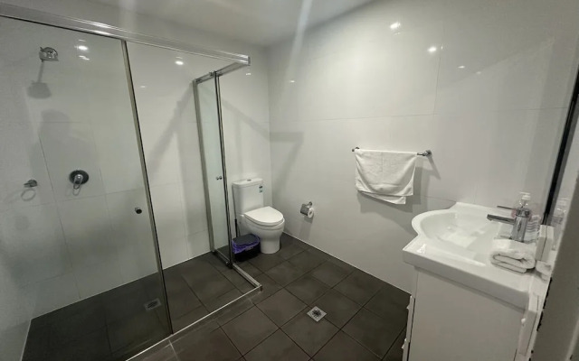 Southwest Liverpool Area 3 Beds & Parking Nwf003