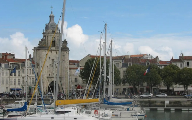 Apartment in La Rochelle Near the Beach