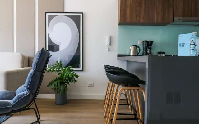 w Fascinating 1BR With Balcony in San Isidro