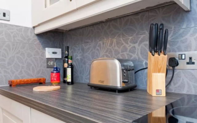 1 Bedroom Apartment On St Stephen's Green