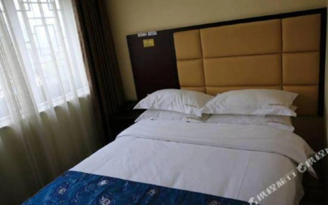 Super 8 Hotel (Hengyang Nanyue Archway)