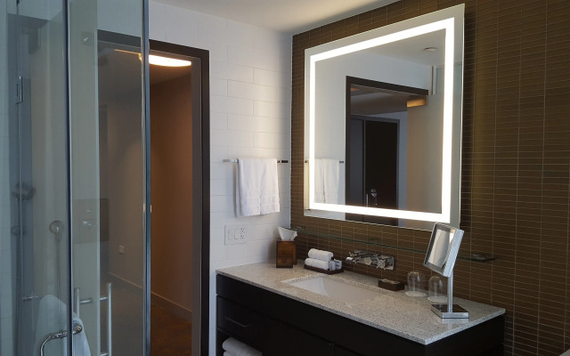 Hotel X Toronto, a Destination by Hyatt Hotel