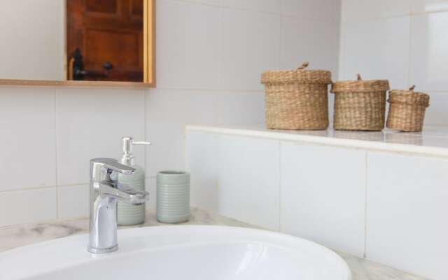 Townhouse with roof terrace 300m Arenal