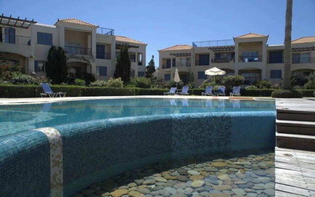 Villa Elias 1BR Upper Apt with Pool