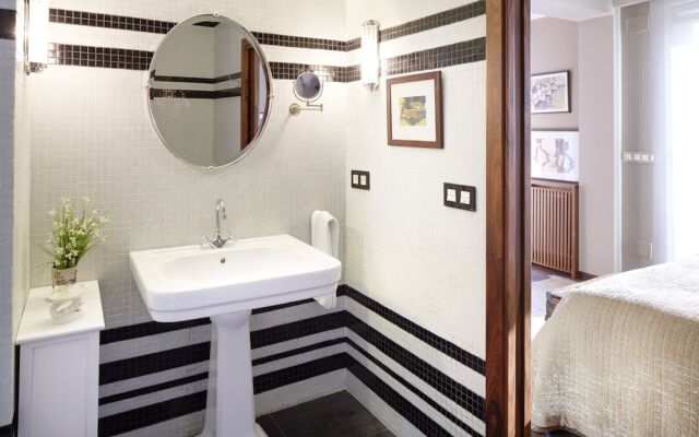 Gaindegi Apartment by FeelFree Rentals