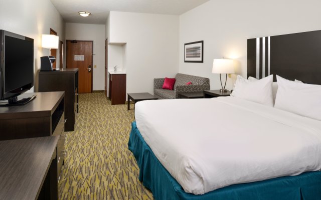 Holiday Inn Express & Suites Omaha West, an IHG Hotel