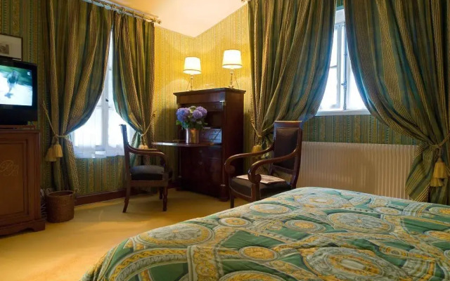 Hôtellerie du Bas-Bréau