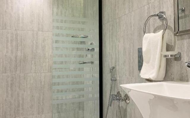 Kease Arid H -5 Luxury Gold Balcony AG93