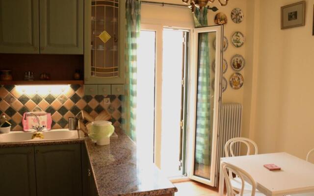 Mon Repos Two Floor Apartment