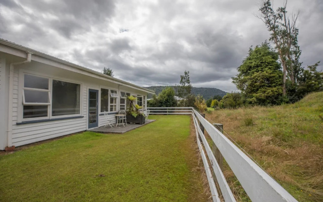 Mt Cook View Motel - Fox Glacier
