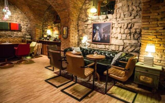 Muzikafe Bed & Breakfast