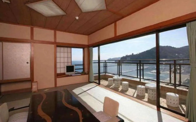 Tsukino Sumika Atami Juraku Hotel