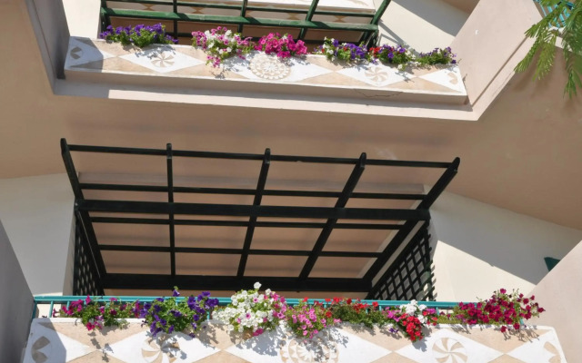 Kyveli Apartments