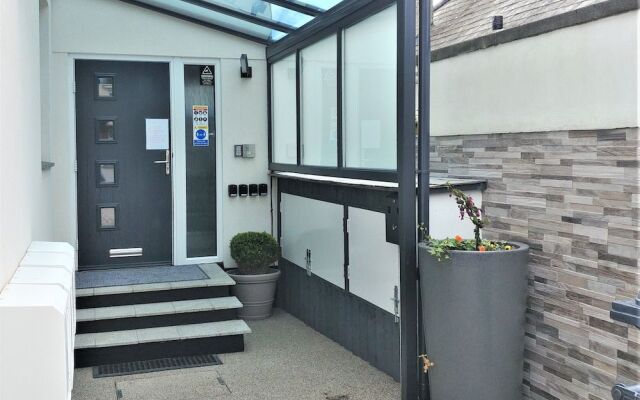 Meadow View Apartments