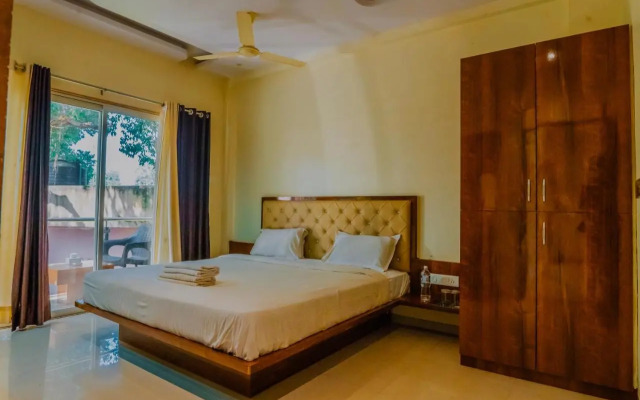 OYO 11483 Hotel Oakwood