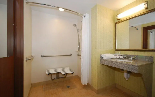 Holiday Inn Express & Suites Kittanning