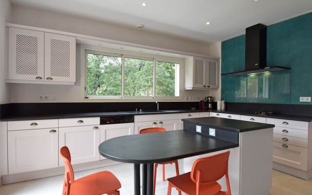 Attractive Holiday Home in Vézénobres With Swimming Pool