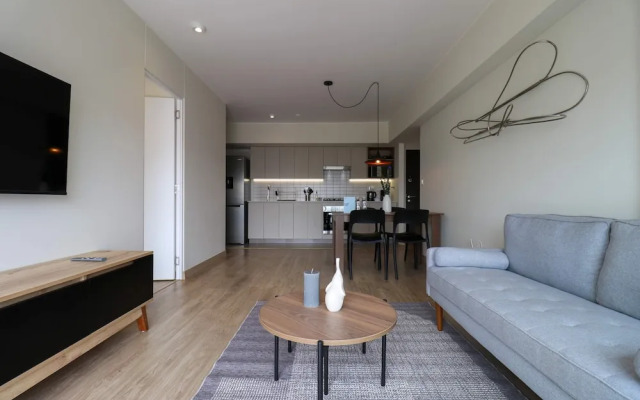 w Spectacular 2BR With Balcony in Miraflores