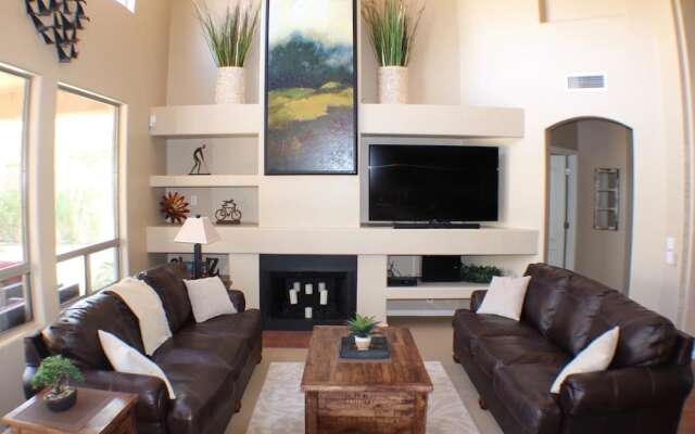 Casa Solara 4 Bedroom Home by RedAwning