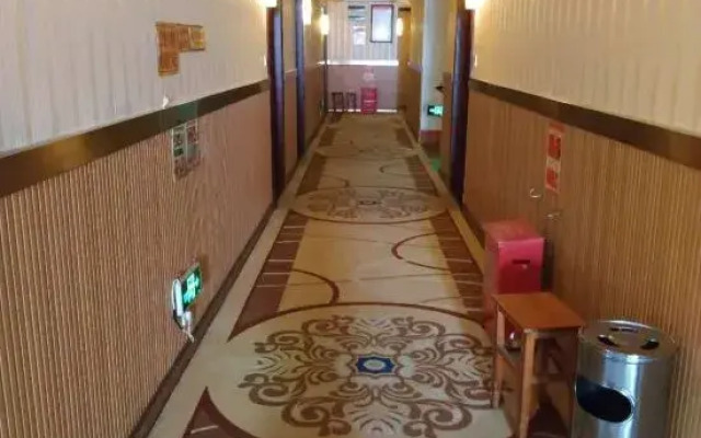 Xixiangfeng Business Hotel