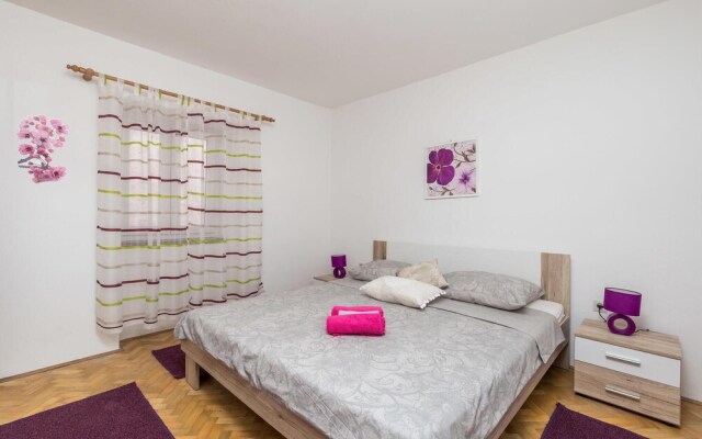 Nice Home in Pag With Wifi and 5 Bedrooms